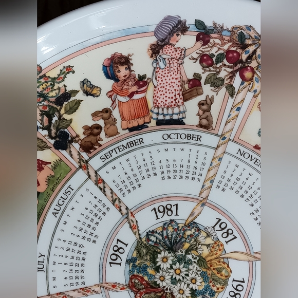 1981 Calendar Plate by Deborah Bell Jarrett - Picture 5 of 15
